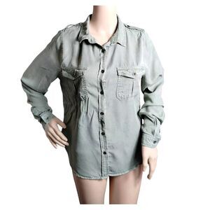Universal Thread Blouse Women's Small Green Epaulettes Military Style‎ Shirt